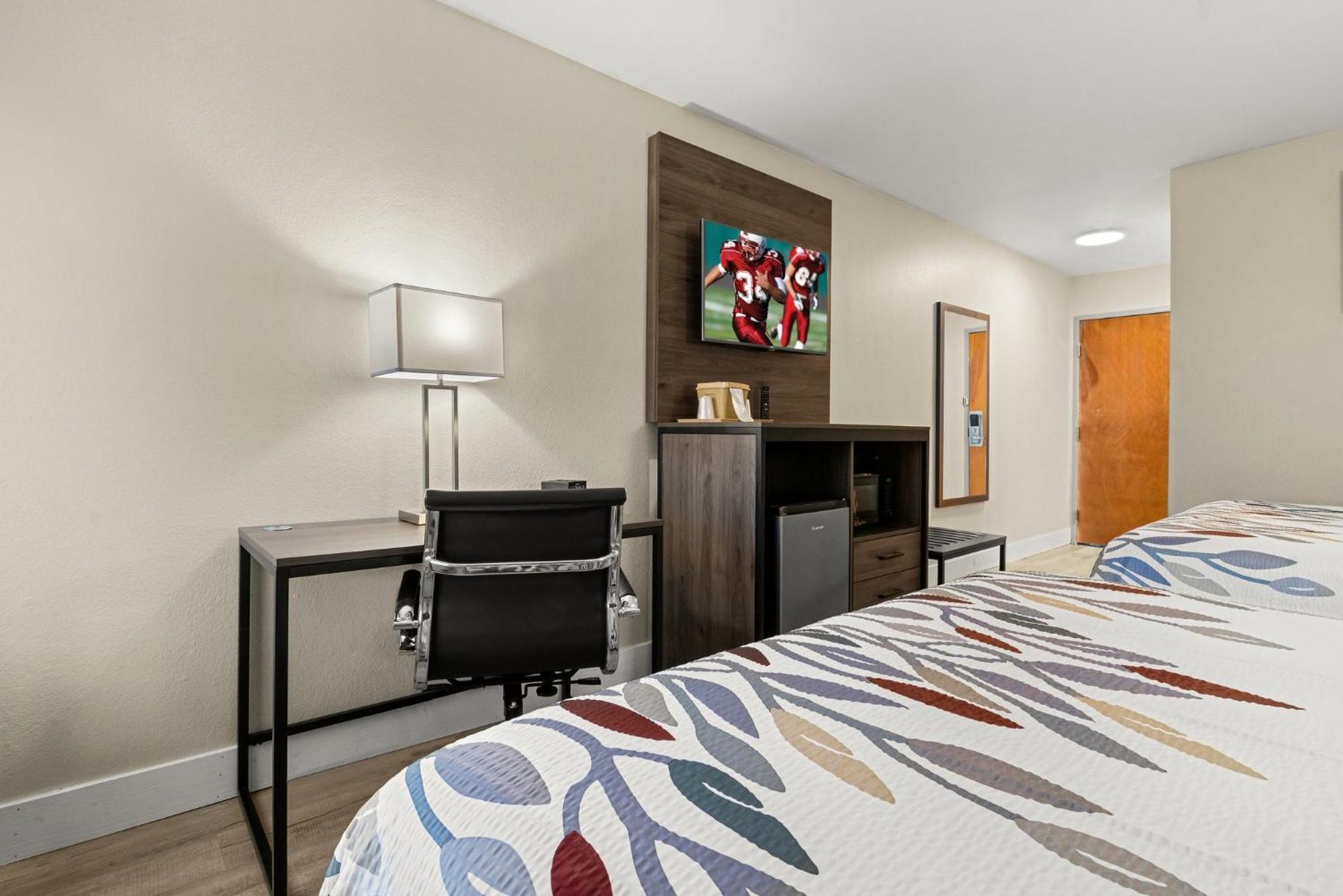 Red Roof Inn Washington, Nc Bagian luar foto