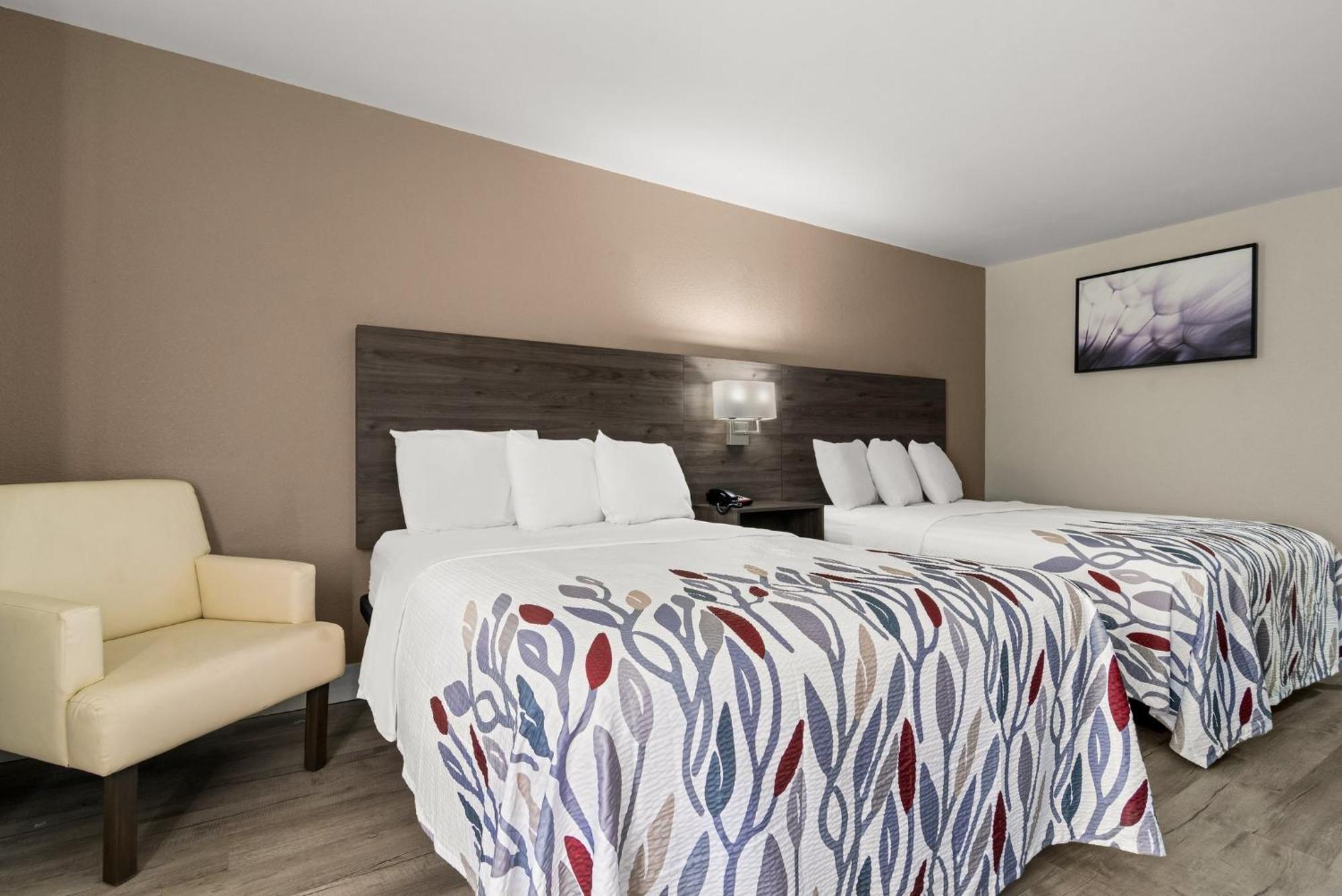 Red Roof Inn Washington, Nc Bagian luar foto