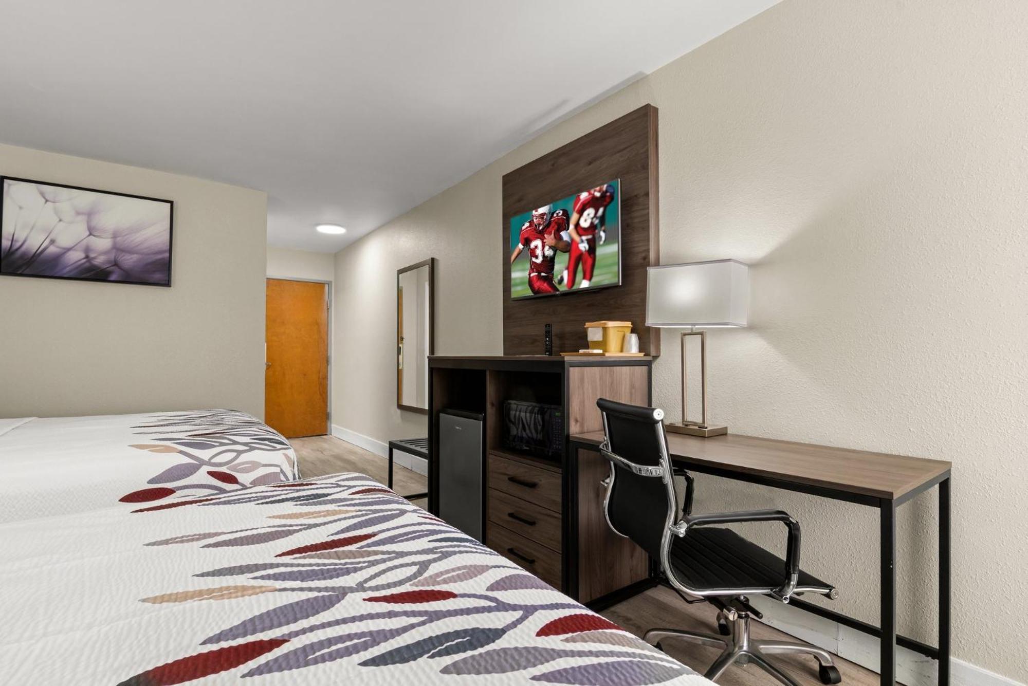 Red Roof Inn Washington, Nc Bagian luar foto